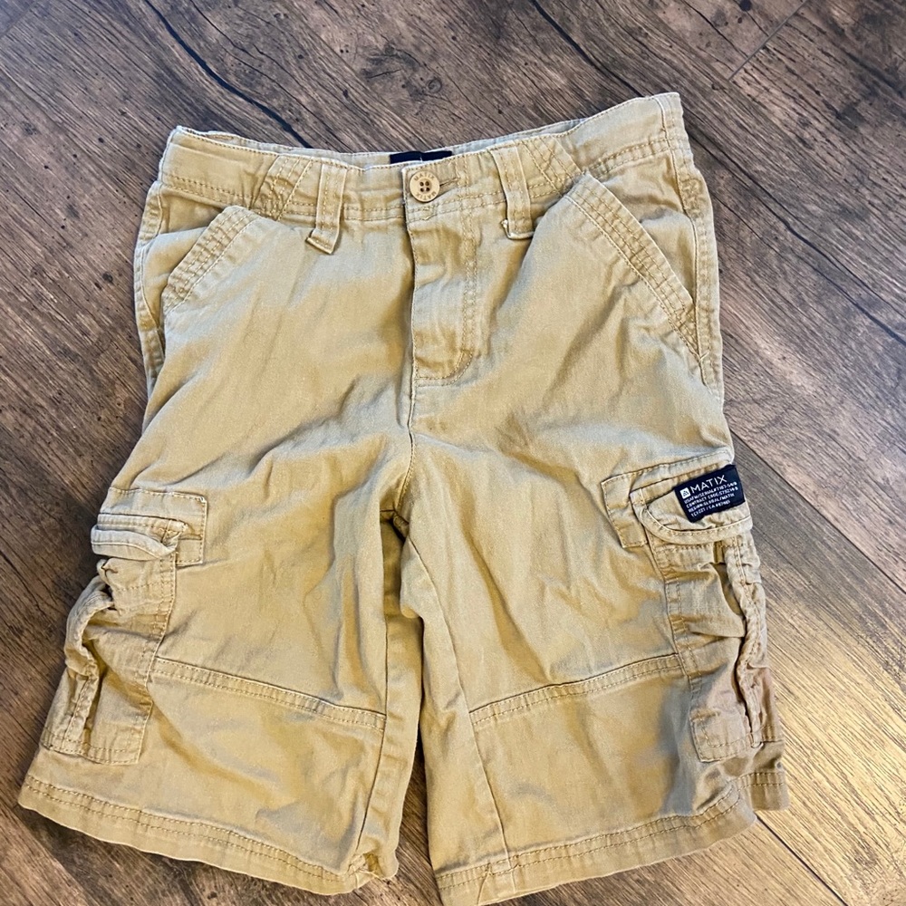 💥4/$14 Khaki cargos shorts